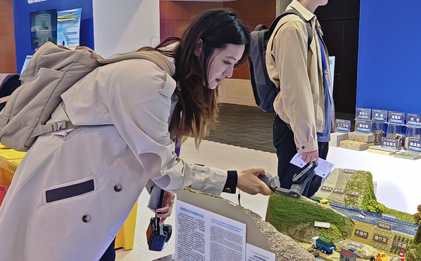 王景宣参与第三届亚洲国际水周采访2 王景宣参与第三届亚洲国际水周采访2