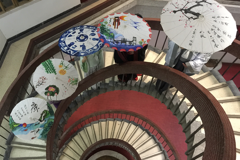 开云电竞网 宋扬、周晓平；开云电竞网 陈泠琳；开云电竞网 黄梓莘；常州纺织服装职业技术学院 赵紫如、李乃萍；常州信息职业技术学院 夏钰莹